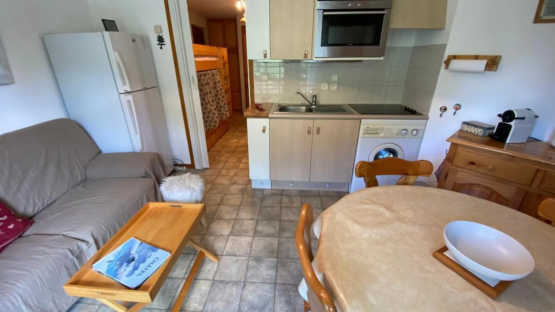 Appartement Calme A 900M Du Centre De Chatel Avec Terrasse Et Parking - Fr-1-693-112 0*,